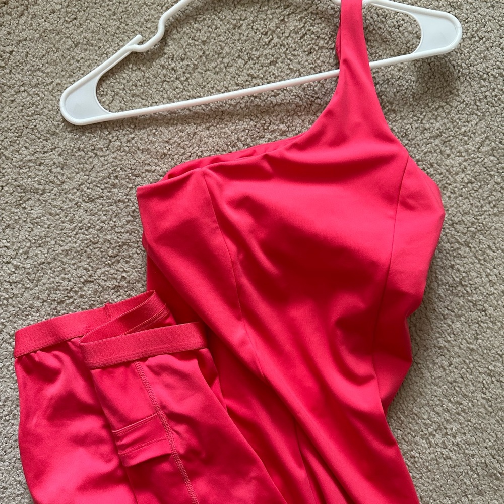 hot pink one shoulder exercise dress